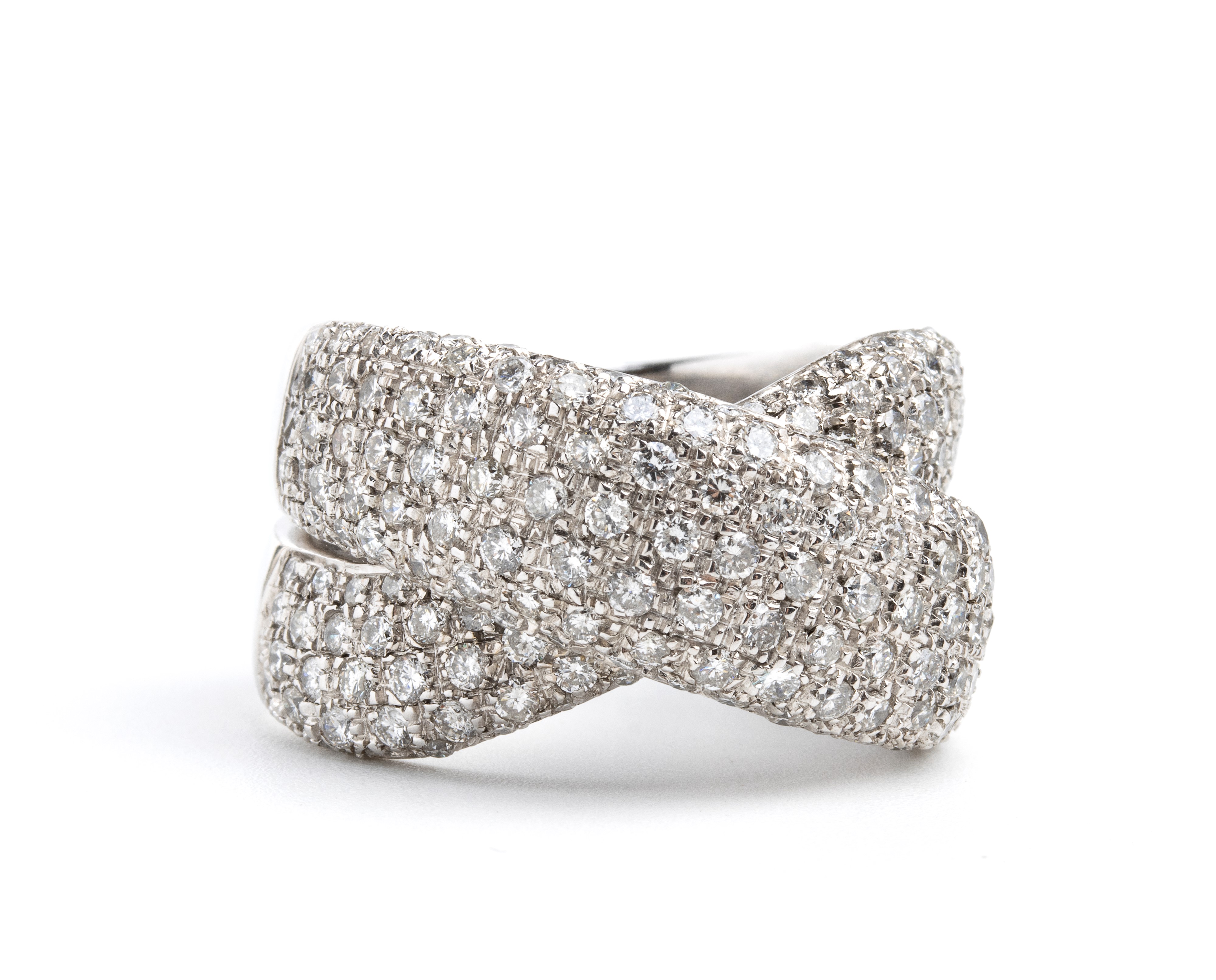 Anello in oro bianco e diamanti