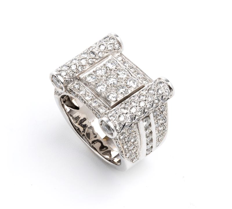 Anello in oro bianco e diamanti