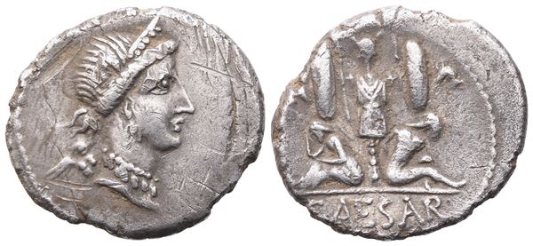 C. Iulius Caesar, Denarius, 46-45 BC; AR (3,78 g; 19 mm; 7 h)