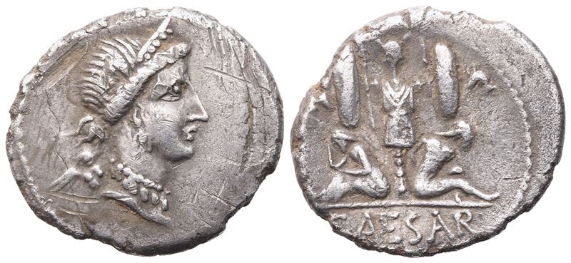 C. Iulius Caesar, Denarius, 46-45 Bc; Ar (3,78 G; 19 MM; 7 H)