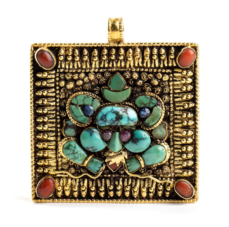 Pendente in oro e inserti in corallo e turchesi