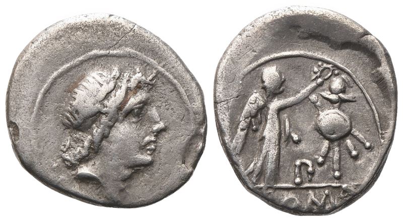Anonymous, Quinarius, 81 Bc; Ar (1,75 G; 16 MM; 2 H)