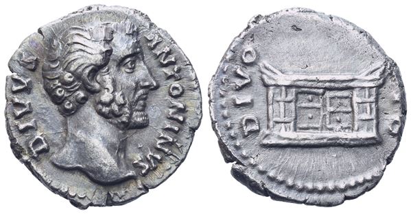 Divus Antoninus Pius (died AD 161), Denarius struck under Marcus Aurelius and Lucius Verus, Rome, 161; AR (3,04 g; 17,2 mm; 6 h)